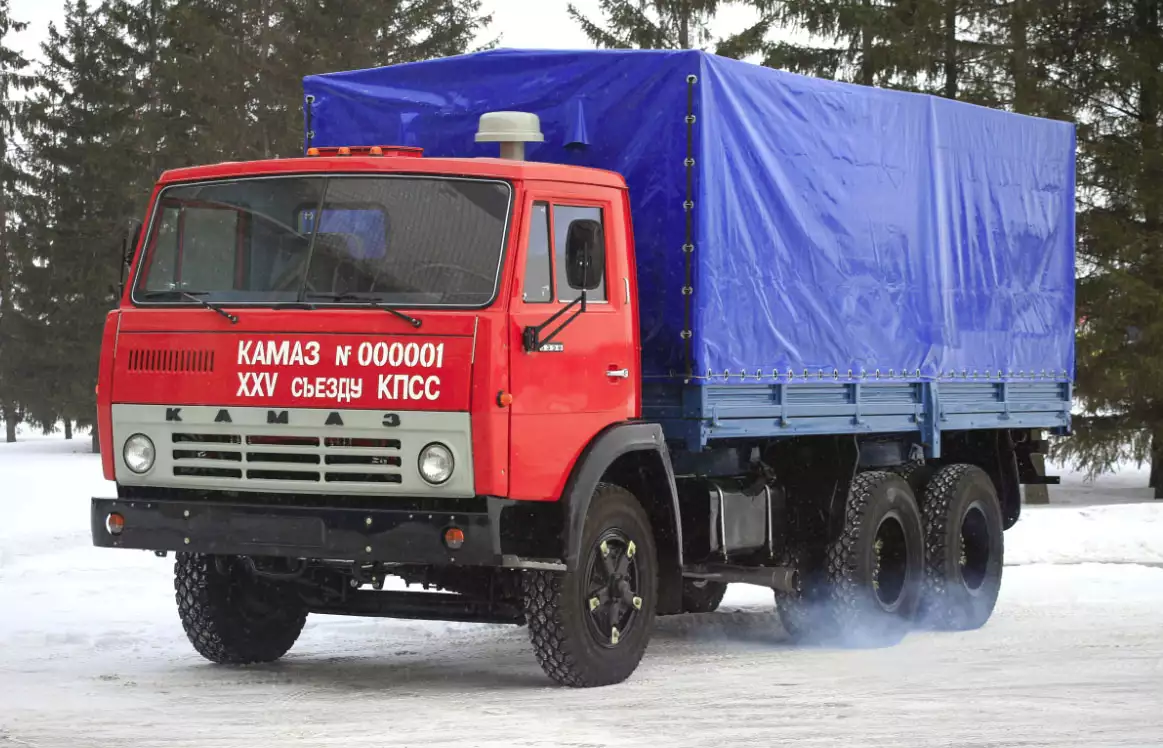 47 лет первому КАМАЗу: каким был этот грузовик