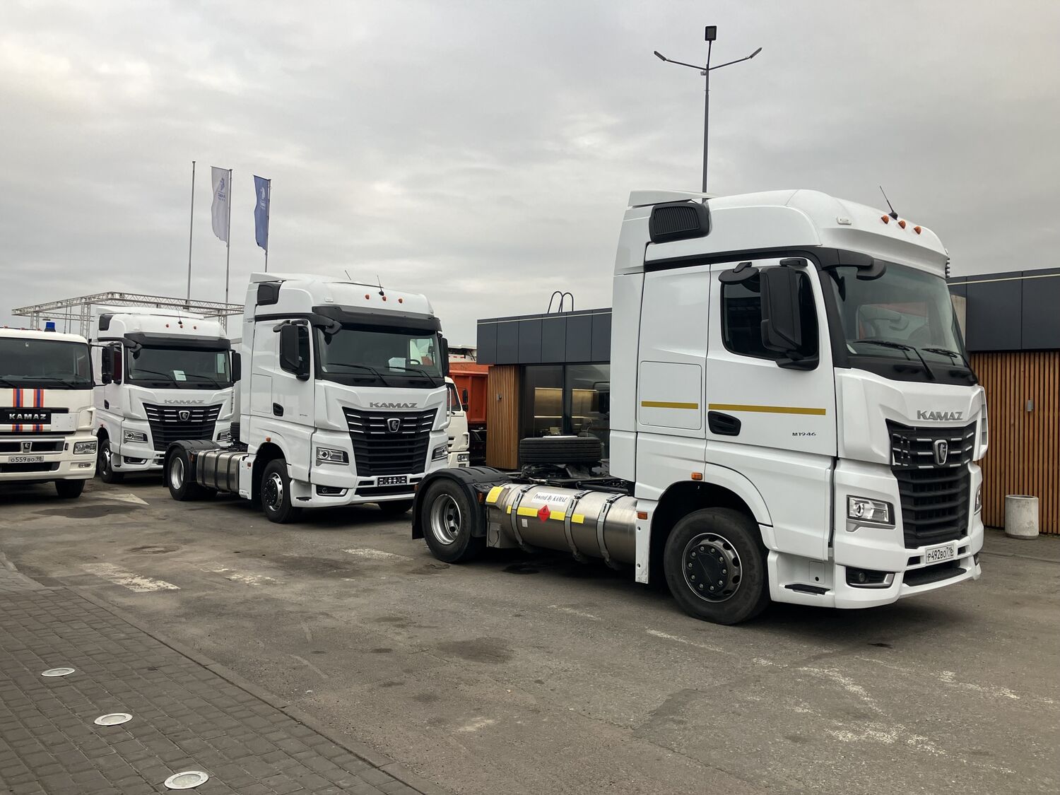 Тягач  КАМАЗ  54901  на  СПГ — инвестиция  в экономию и экологию перевозок