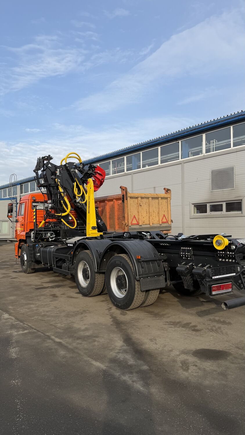 Один мультилифт ВК Т20 на шасси КАМАЗ 6520 - десятки задач