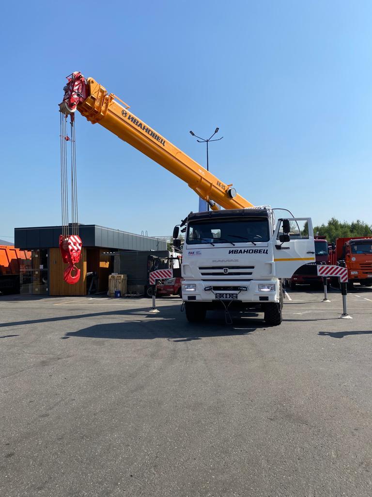 Автокран ИВАНОВЕЦ 32 т AIR в наличии по цене 17 300 000 руб.