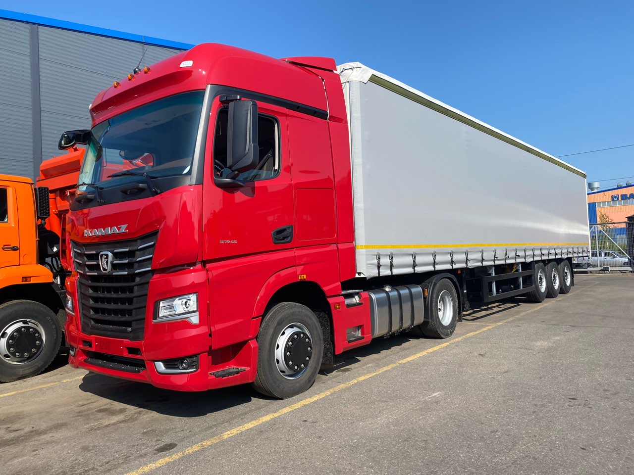 ГРАНДИОЗНАЯ РАСПРОДАЖА СЕДЕЛЬНЫХ ТЯГАЧЕЙ КАМАЗ 54901, 54902