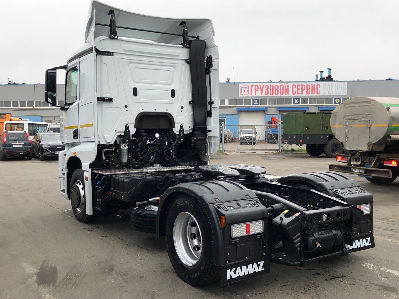 Седельный тягач KAMAZ 54902-768-49(B5) с РКПП F12JZ22DD с ретардером и КОМ, ДОПОГ