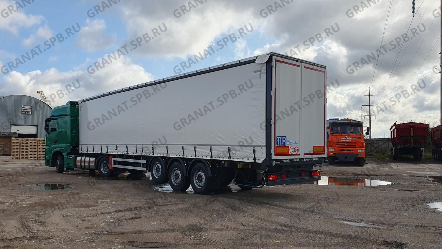 Кликните для увеличения изображения Полуприцеп шторный UАТ-SСFG-9226.01