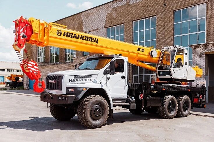 автокран ИВАНОВЕЦ КС-45717-2Р, г/п 25 т на шасси УРАЛ 4320 NEXT