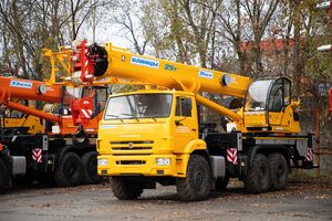 автокран КЛИНЦЫ КС-55713-5К-4, г/п 25 т на шасси КАМАЗ 43118 6х6