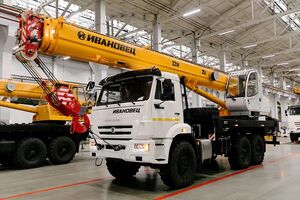 Автокран ИВАНОВЕЦ КС-45717К-3М-22, г/п 25 т на шасси КАМАЗ 43118-23011-50