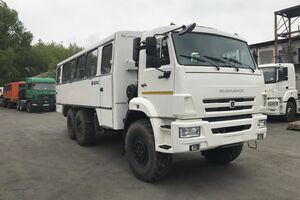 вахтовый автобус НЕФАЗ 4208-66 28+2 места на шасси КАМАЗ-5350