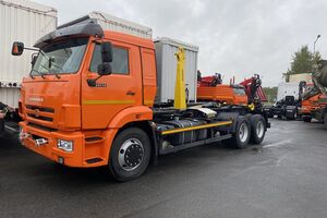 крюковой погрузчик КАМАЗ 65115-3094-48 с PHT15