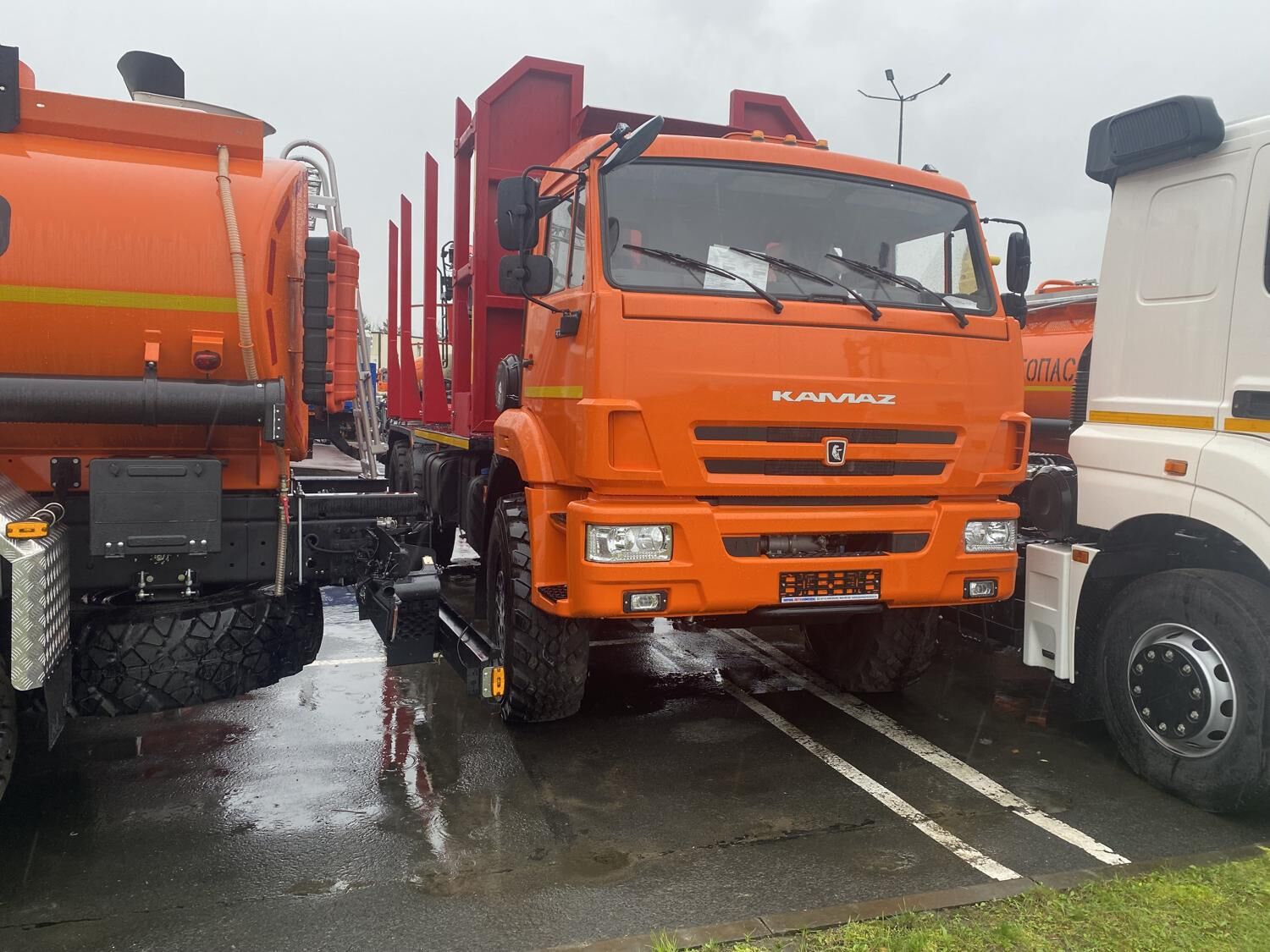 Сортиментовоз с ГМУ VM10L86 на шасси КАМАЗ 43118-73094-50