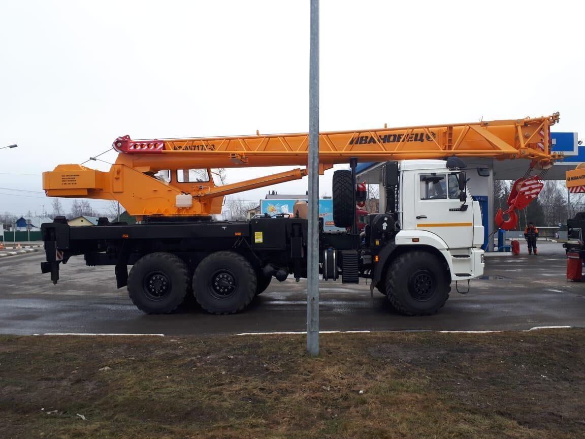 Автокран ИВАНОВЕЦ КС-45717К-3 (OLD), г/п 25 т на шасси КАМАЗ 43118-3011-50