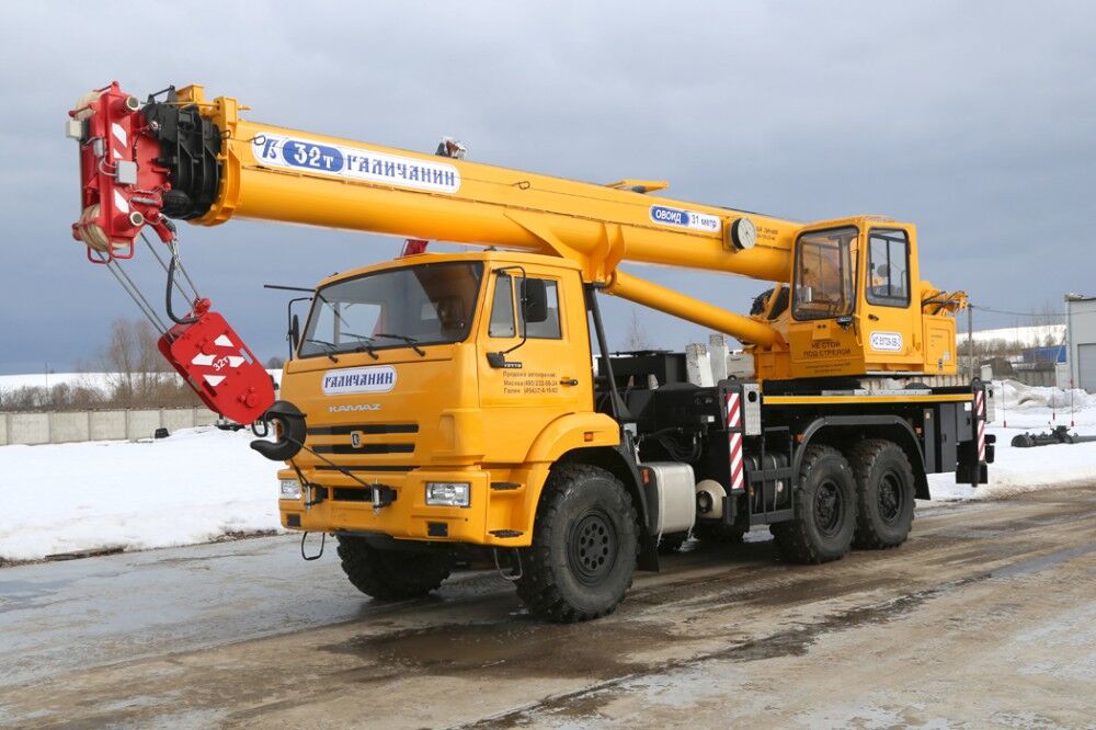 автокран Галичанин КС-55729-5В-3, г/п 32 т на шасси КАМАЗ 43118-23011-50