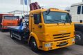 автоэвакуатор, оснащенный краном-манипулятором на шасси 4308-3084-69