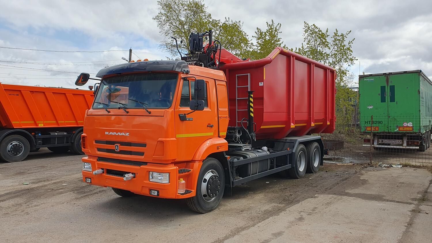 автомобиль-самосвал с ГМ VM10L74 кузов ТК Инвест V=30м3 65115-3094-48