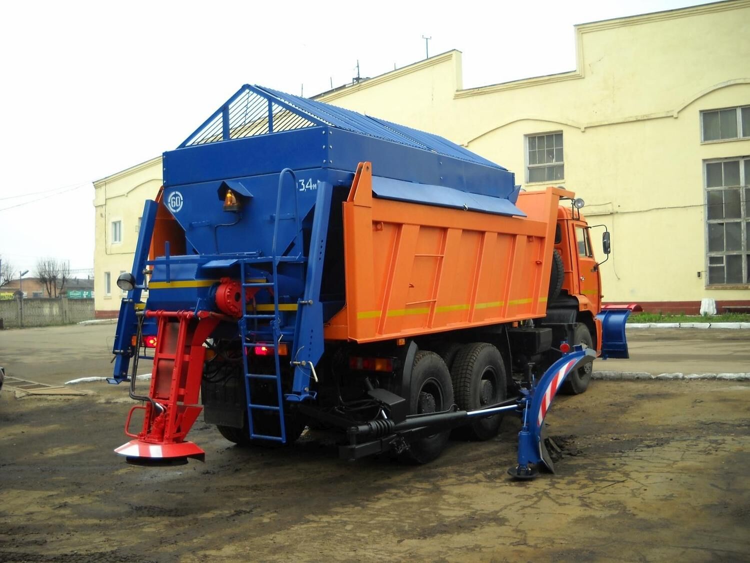 КДМ-7881010 на с.КамАЗ-6520-7915-49 (ПС (сталь, V=10,5 м3), Поворотный отвал, Боковой отвал)