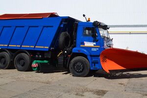 КДМ-7881010 на с.КамАЗ-6520-53 (ПС (сталь 09Г2С V=10,5 м3), Скоростной отвал, Средняя щетка)