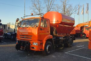 Кобинированная дорожная машина КО-806-40 на шасси КАМАЗ 53605-3950-48